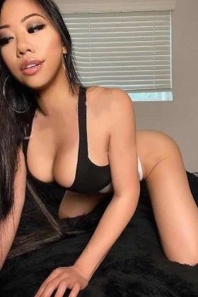 Chinese escort Mei (Canberra)