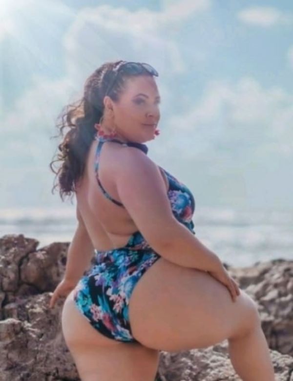 Call girls Canberra — escort Elena BBW