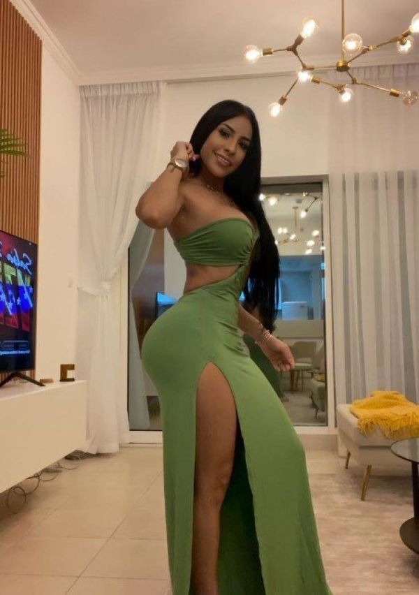 Thifanny , +971 50 382 4605, starts from 1200 AUD per hour