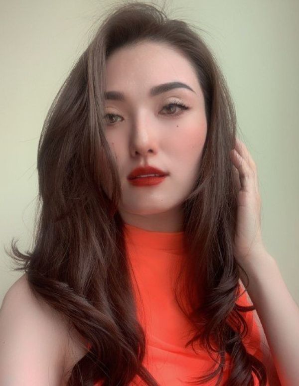 Escort Services — Jolie, 21