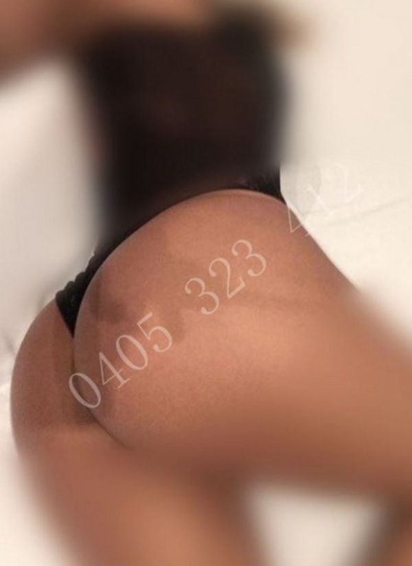 Chloe — sex massage from Canberra